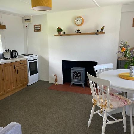 Anne'S Thatched Cottage Kilcar 外观 照片
