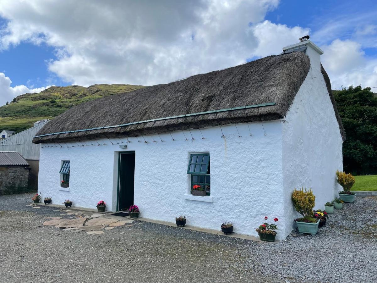 Anne'S Thatched Cottage Kilcar 外观 照片