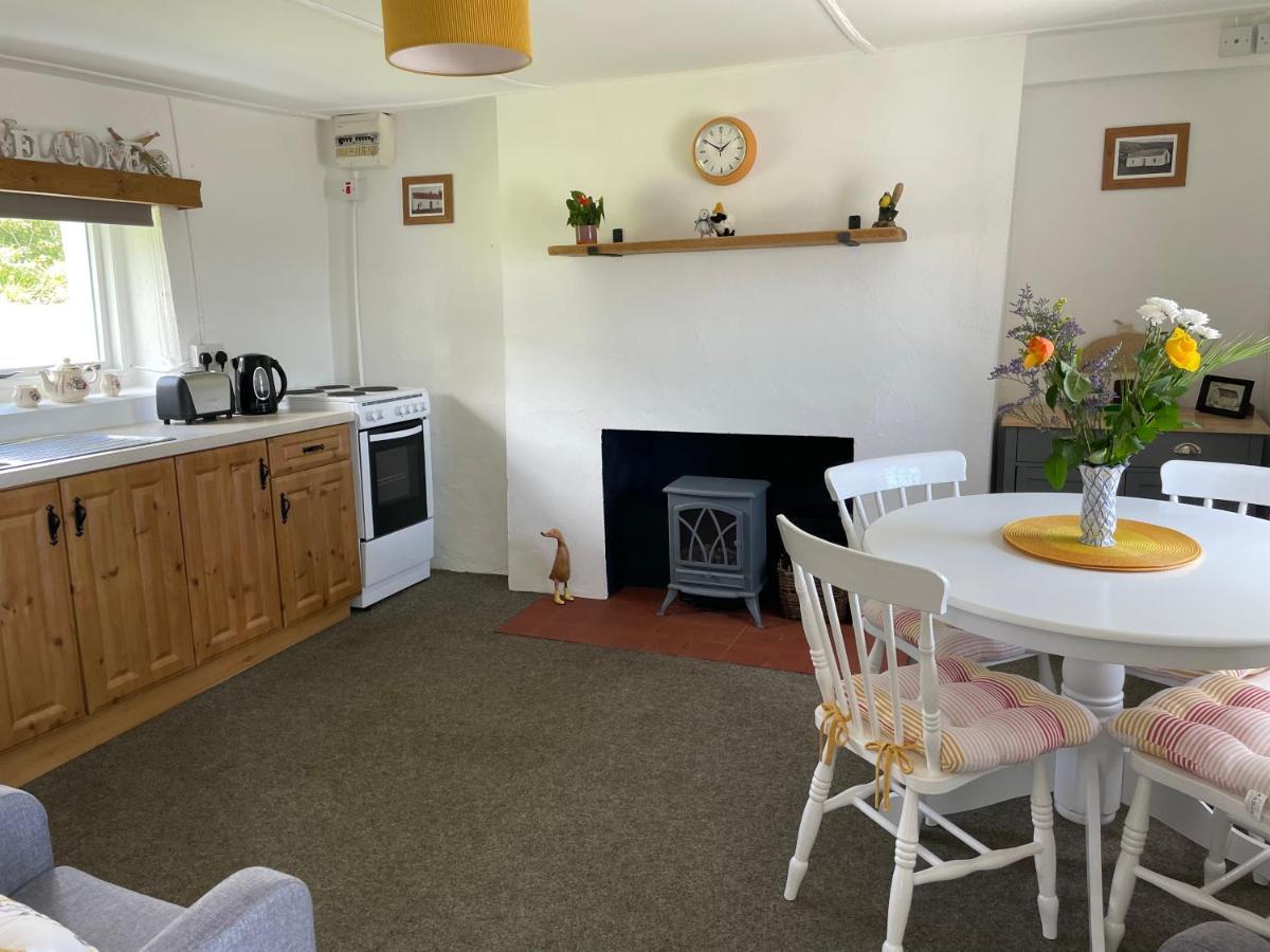 Anne'S Thatched Cottage Kilcar 外观 照片